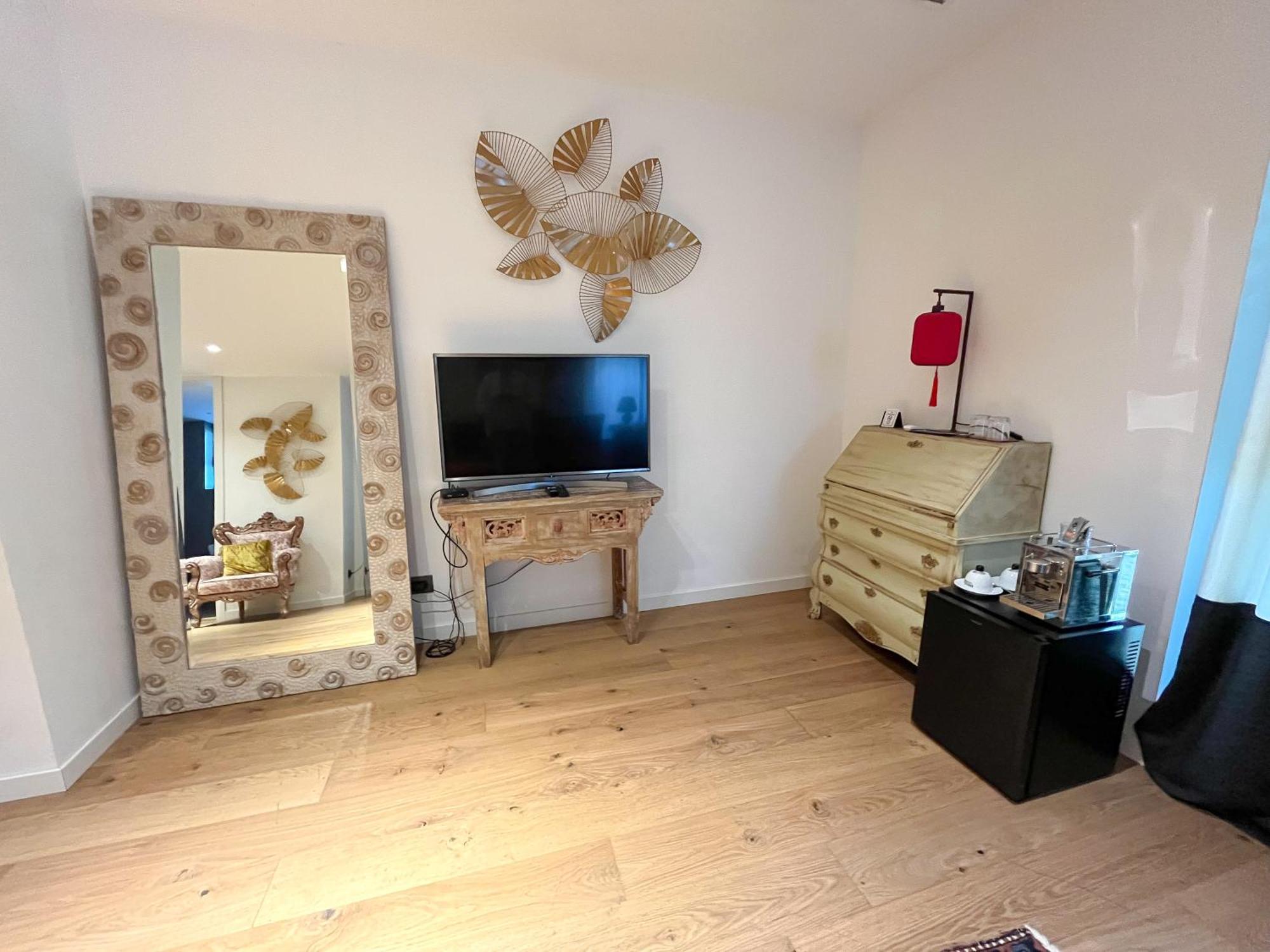 The Babe Boutique Hotel Belgrado Esterno foto