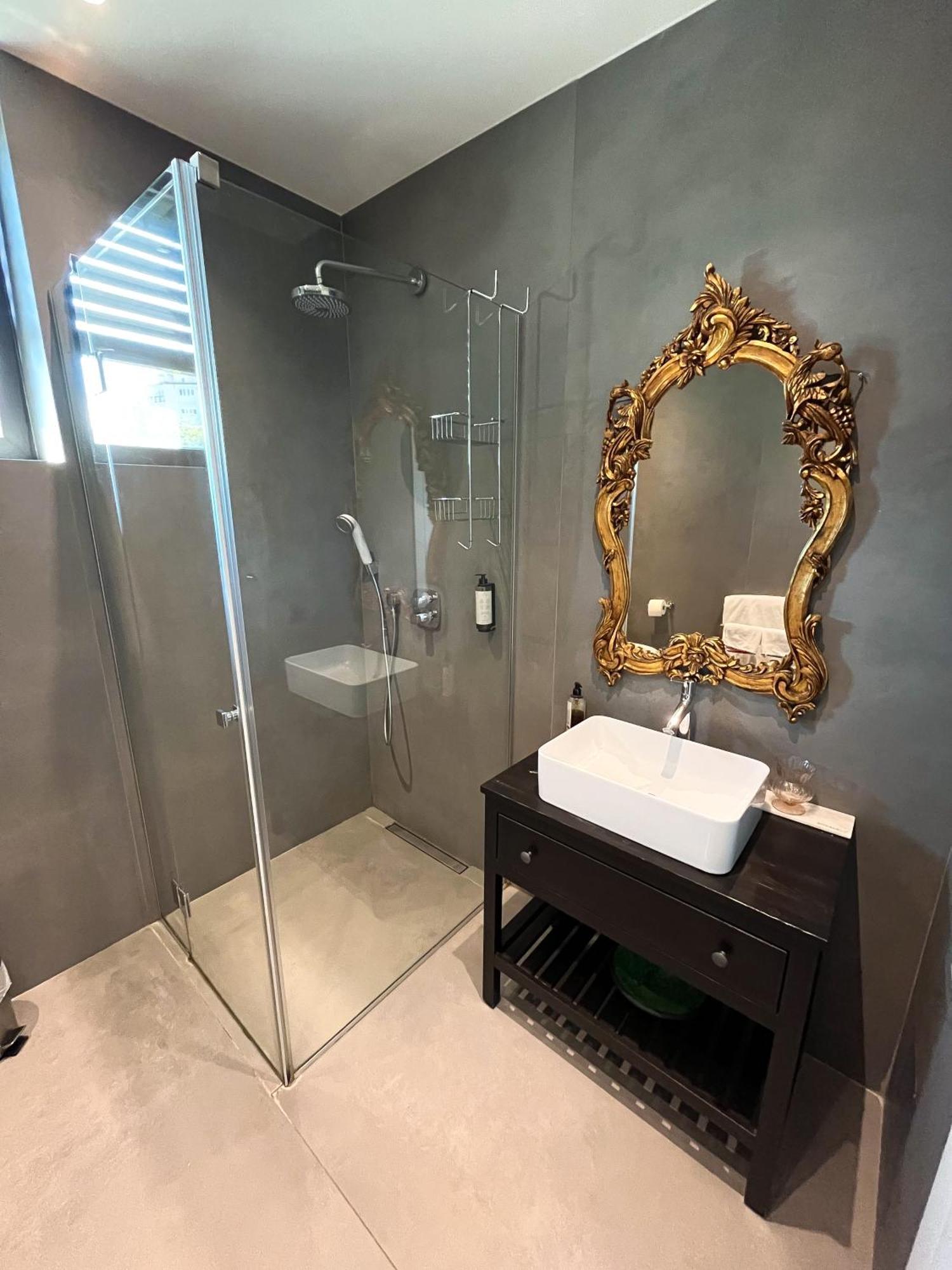 The Babe Boutique Hotel Belgrado Esterno foto
